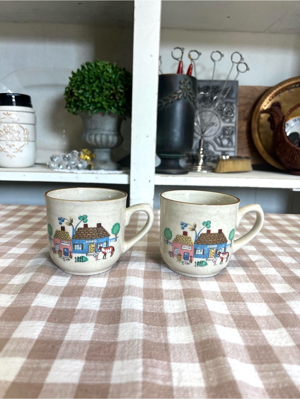 Vintage international heartland village cups 1994 replacement decor mugs
